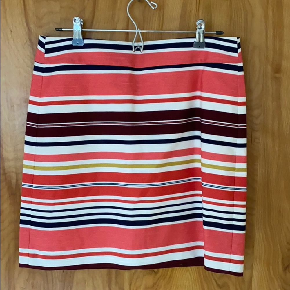 NWT Loft skirt size 4